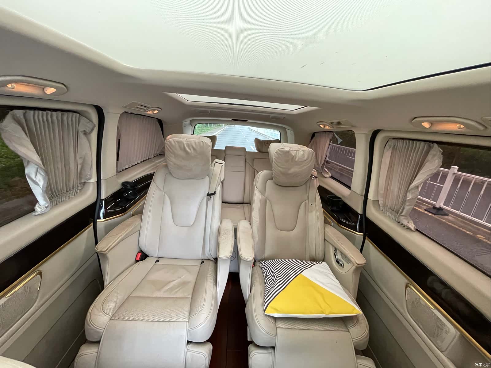 Mercedes-Benz V-Class, 2017 22