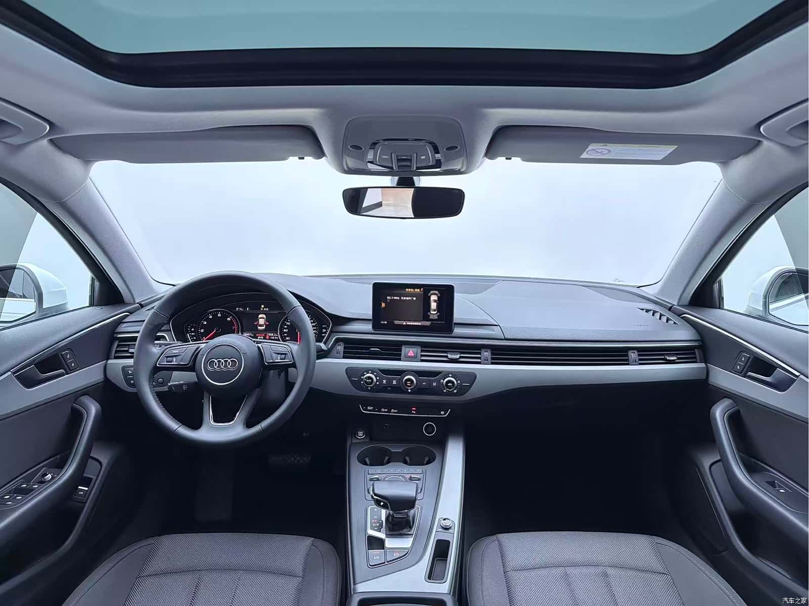 Audi A4L, 2018 9