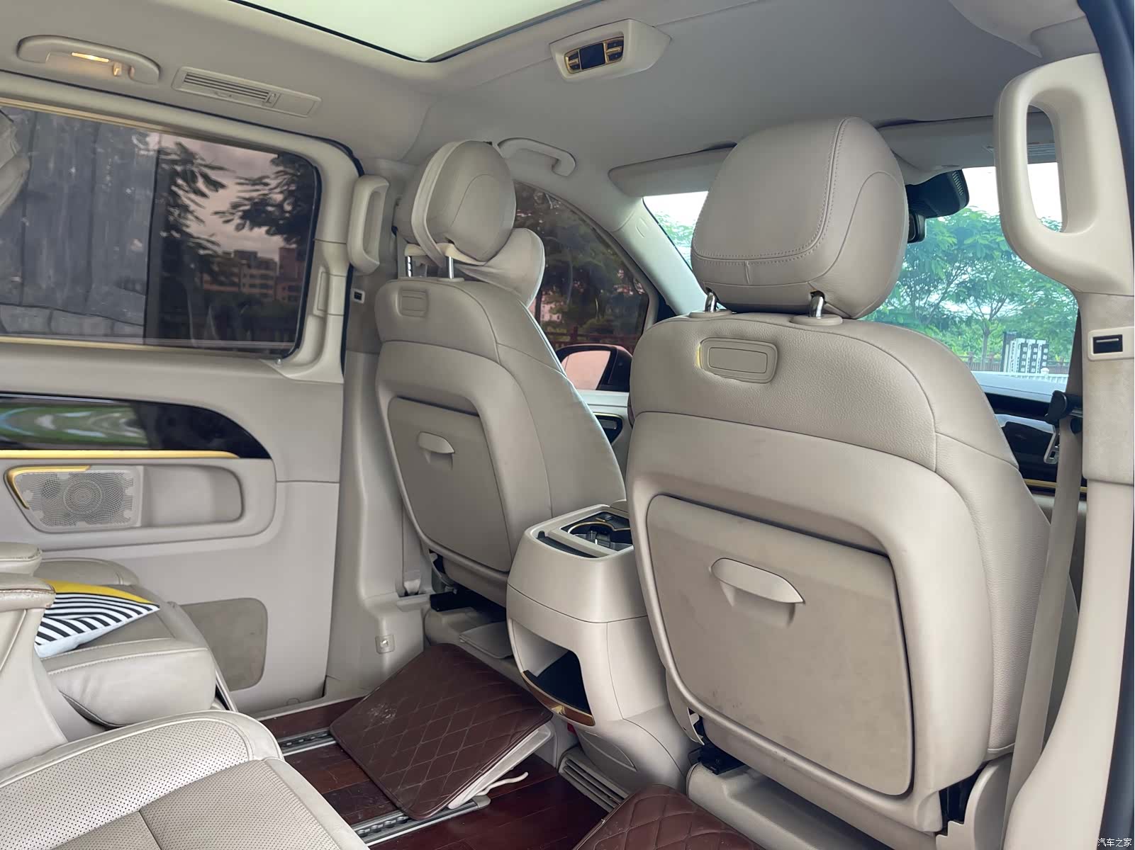 Mercedes-Benz V-Class, 2017 12