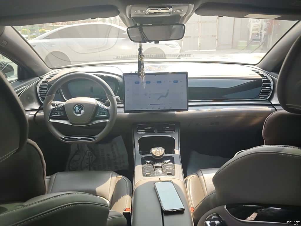 BYD Han, 2023 10