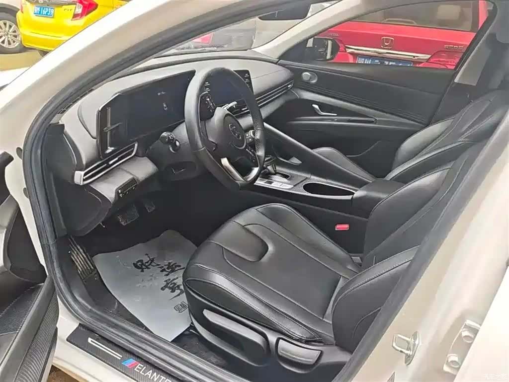 Hyundai Elantra, 2021 6