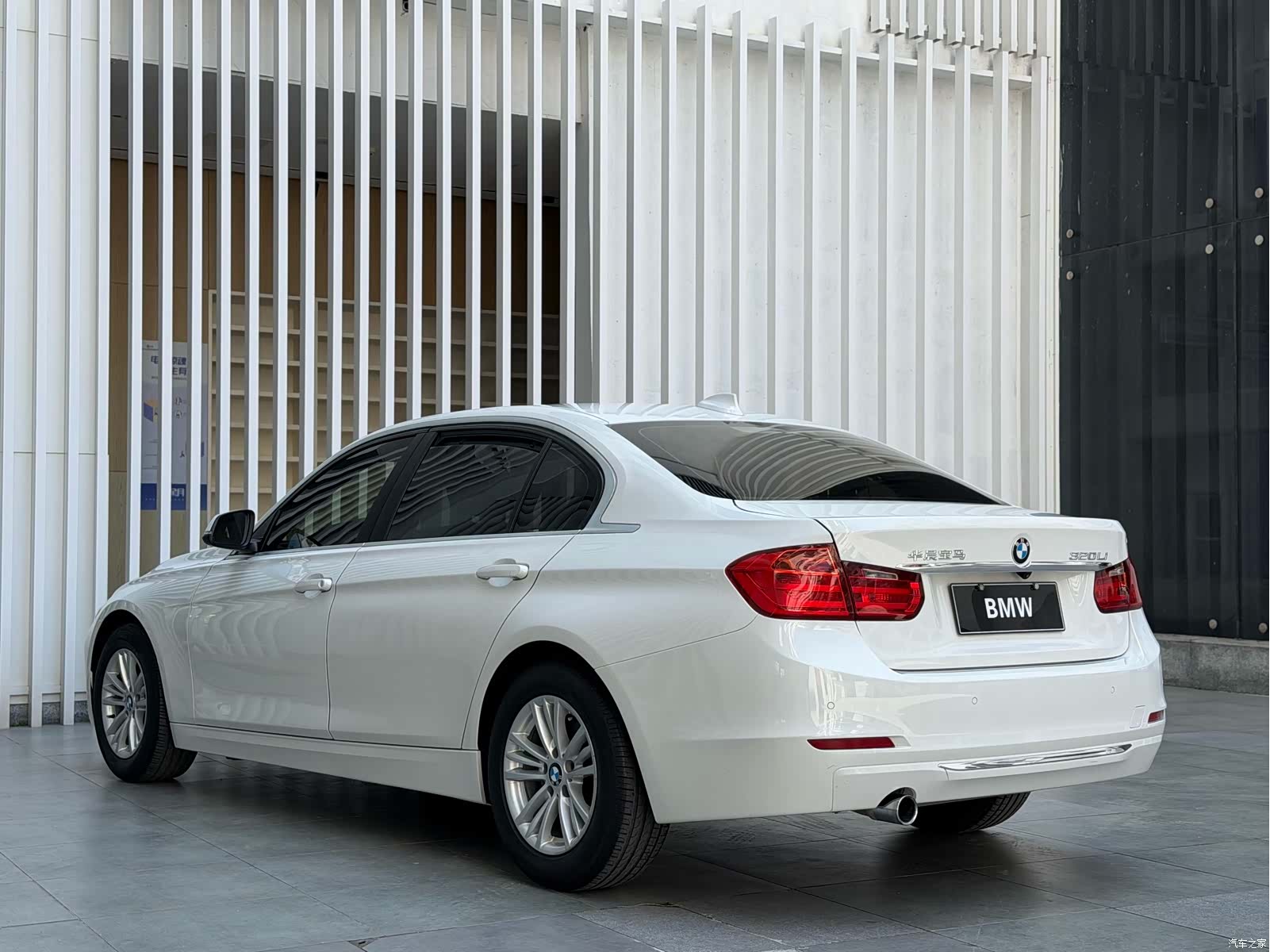 BMW 3 Series, 2014 11