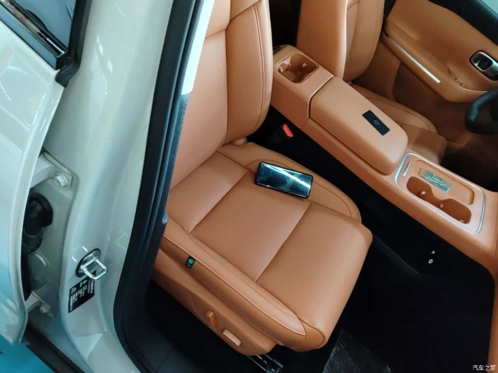Leapmotor C10, 2025 25