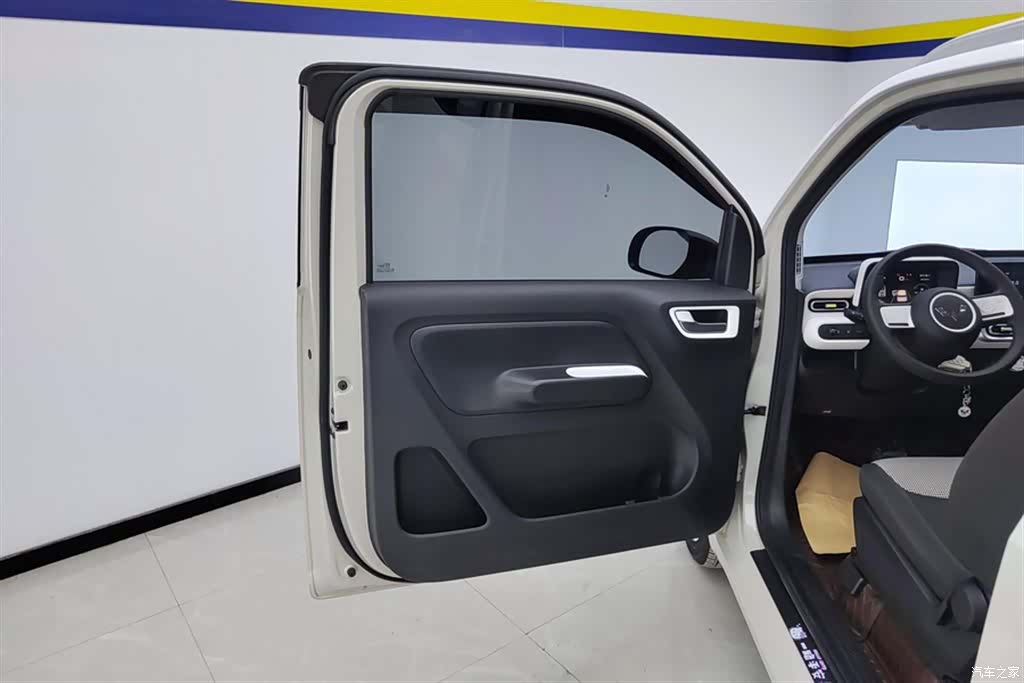 Wuling MINIEV, 2024 7