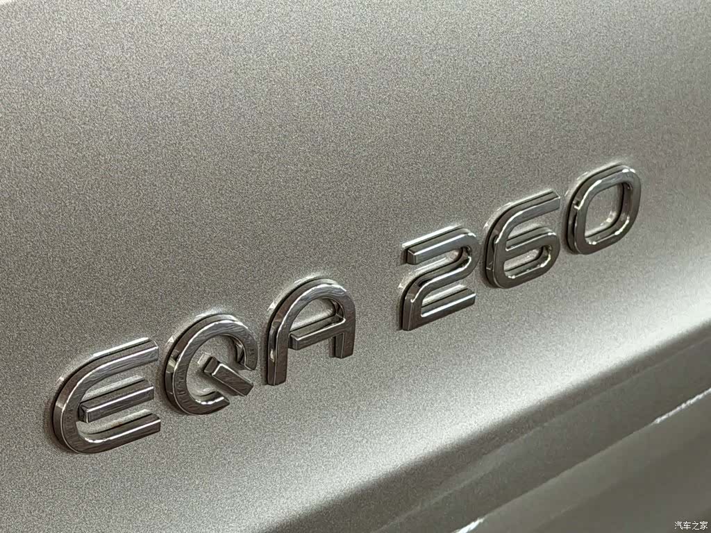 Mercedes-Benz EQA, 2023 17
