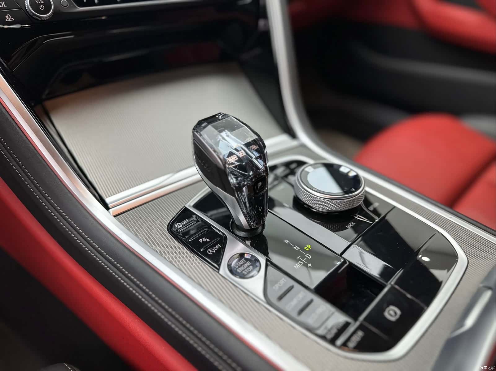 BMW 8 Series, 2025 8