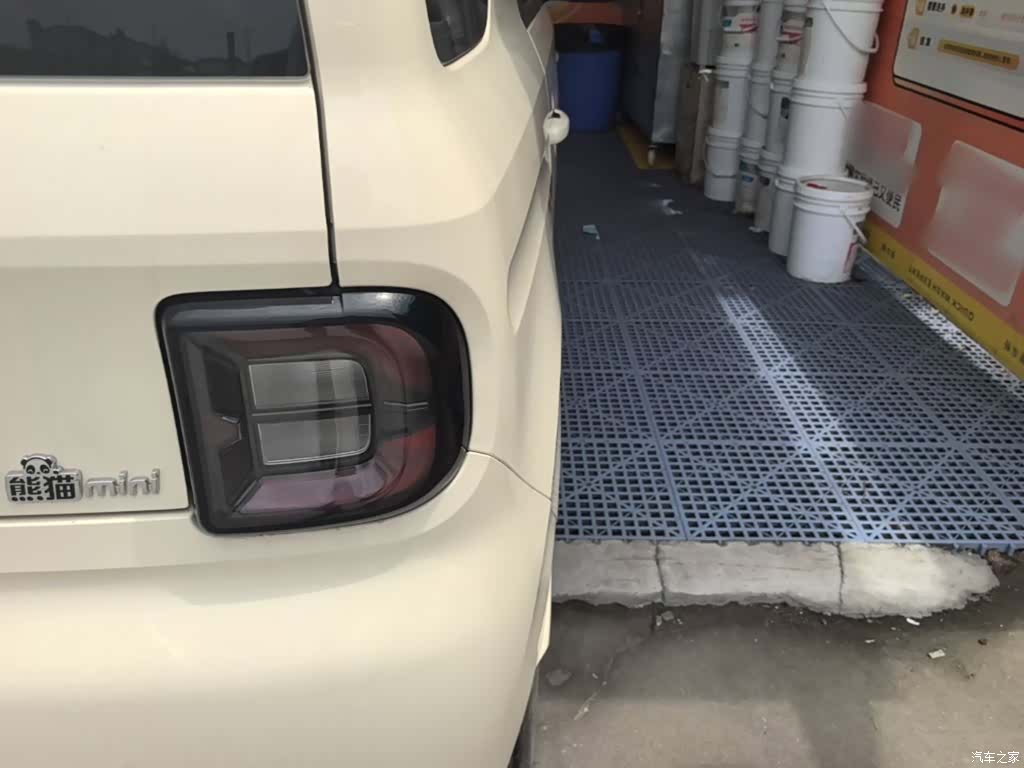 Geely Panda, 2025 8