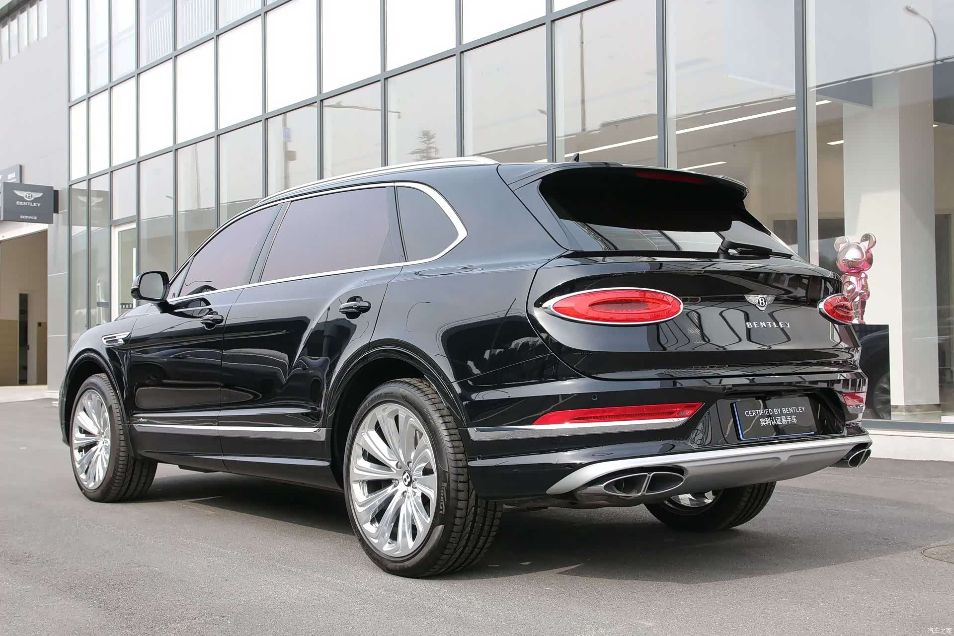 Bentley Bentayga, 2023 4