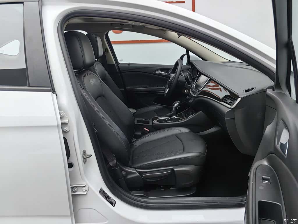 Buick Verano, 2018 23