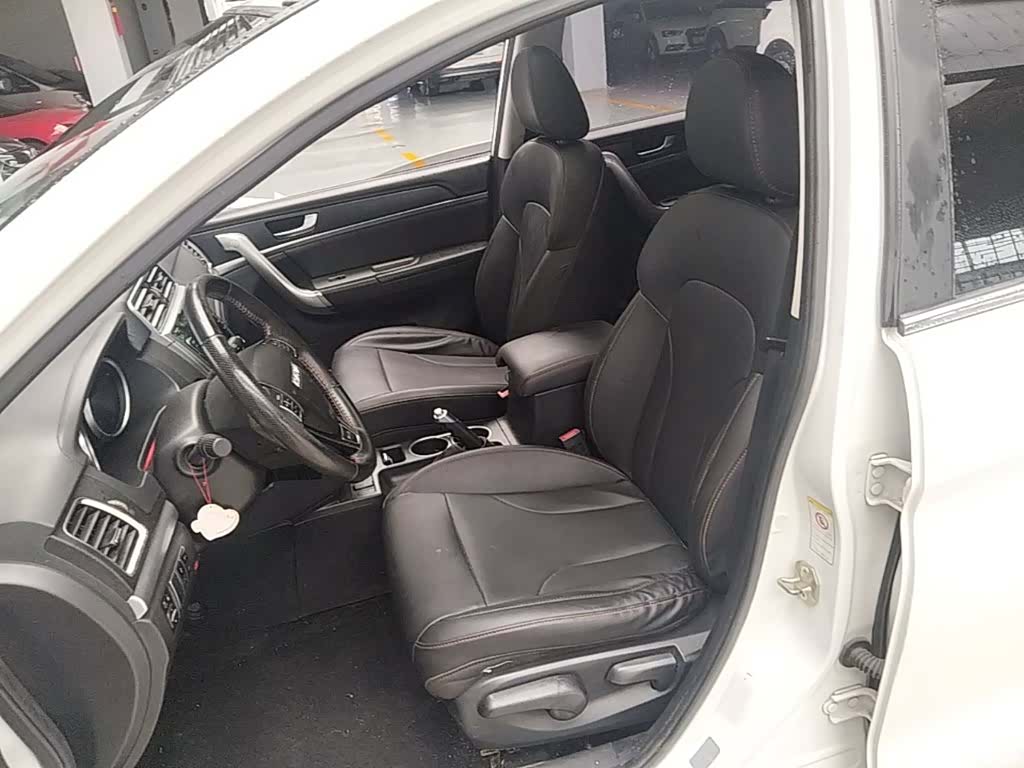 Haval M6, 2017 15