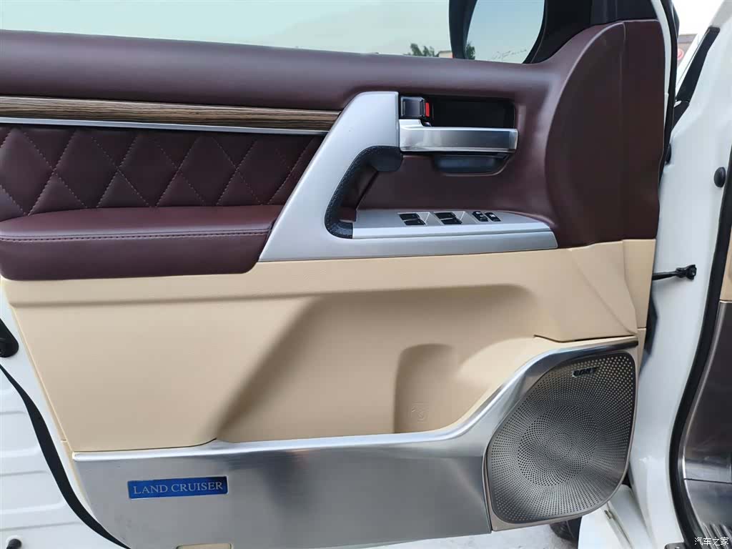Toyota Land Cruiser, 2016 7