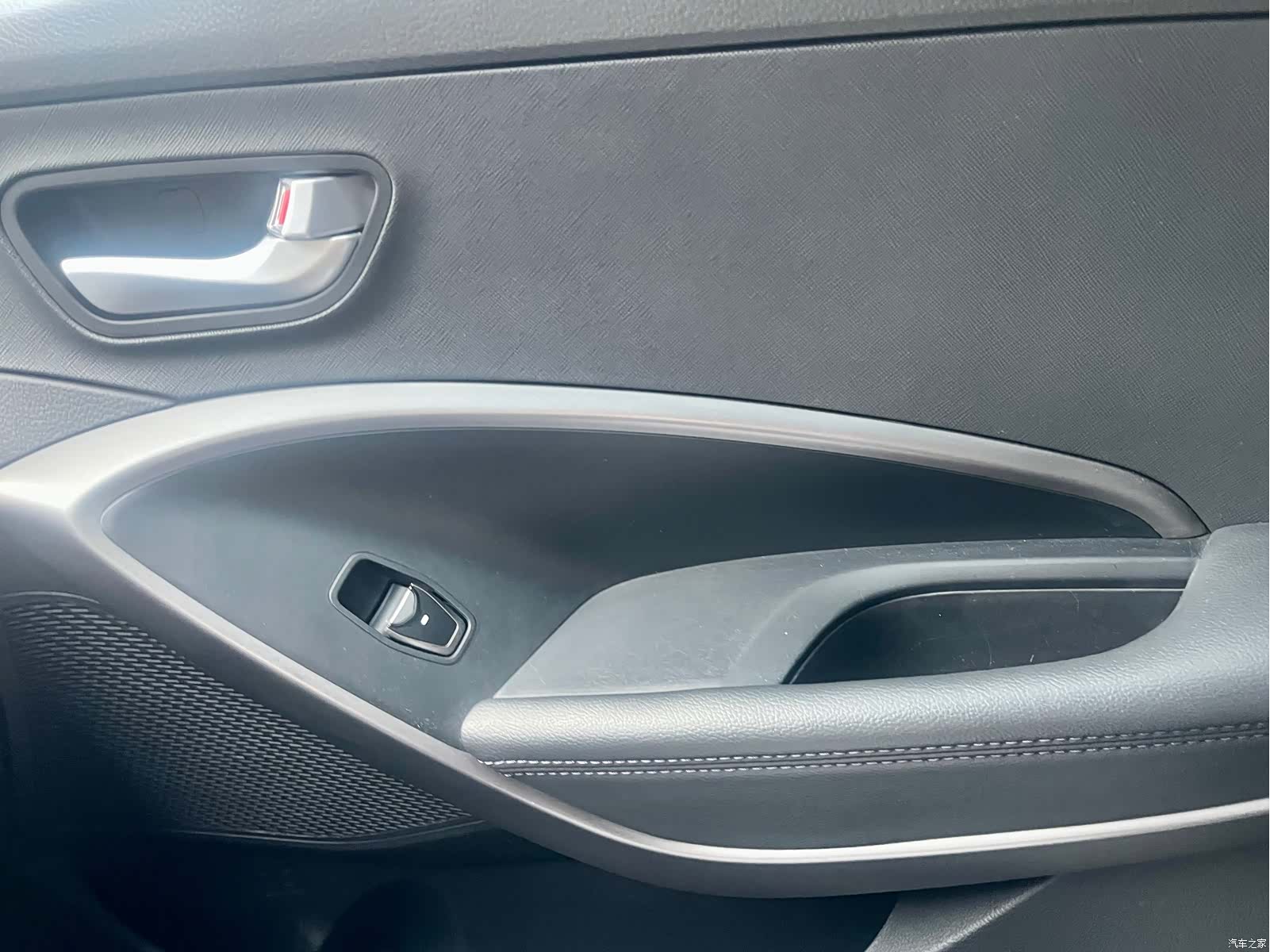 Hyundai Santa Fe, 2016 9