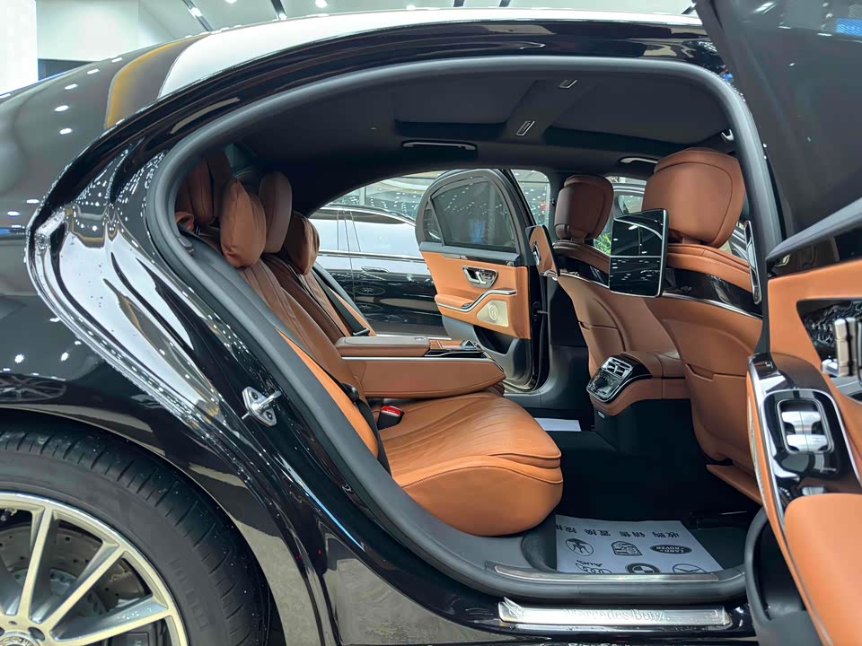 Mercedes-Benz S-class Mercedes-Benz S-class