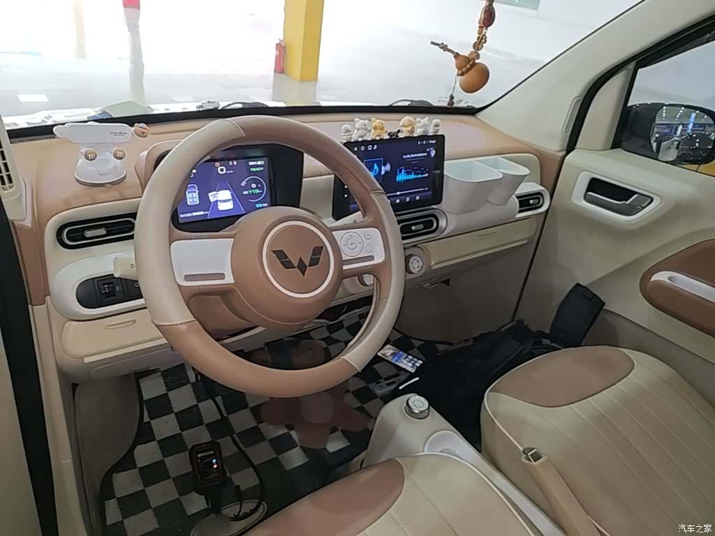 Wuling MINIEV, 2024 10