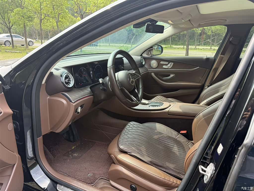 Mercedes-Benz E-Class, 2021 4