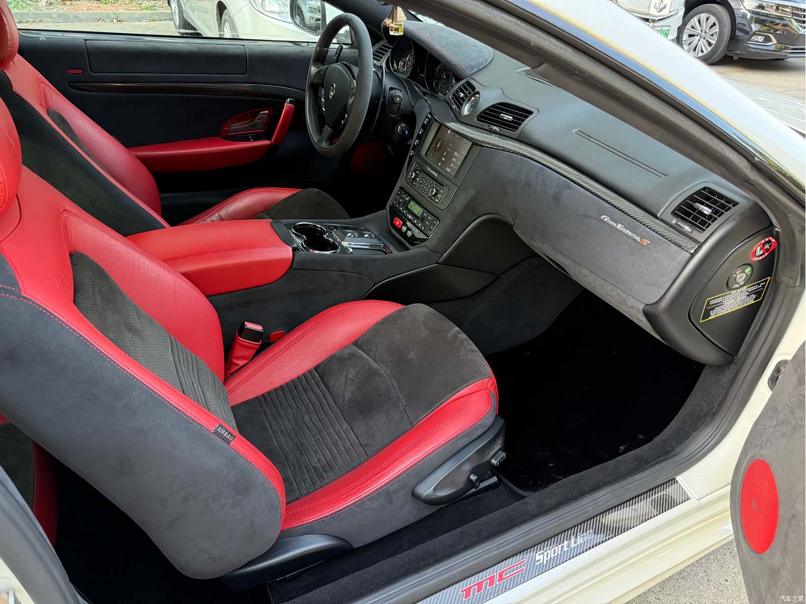 Maserati GranTurismo, 2011 14