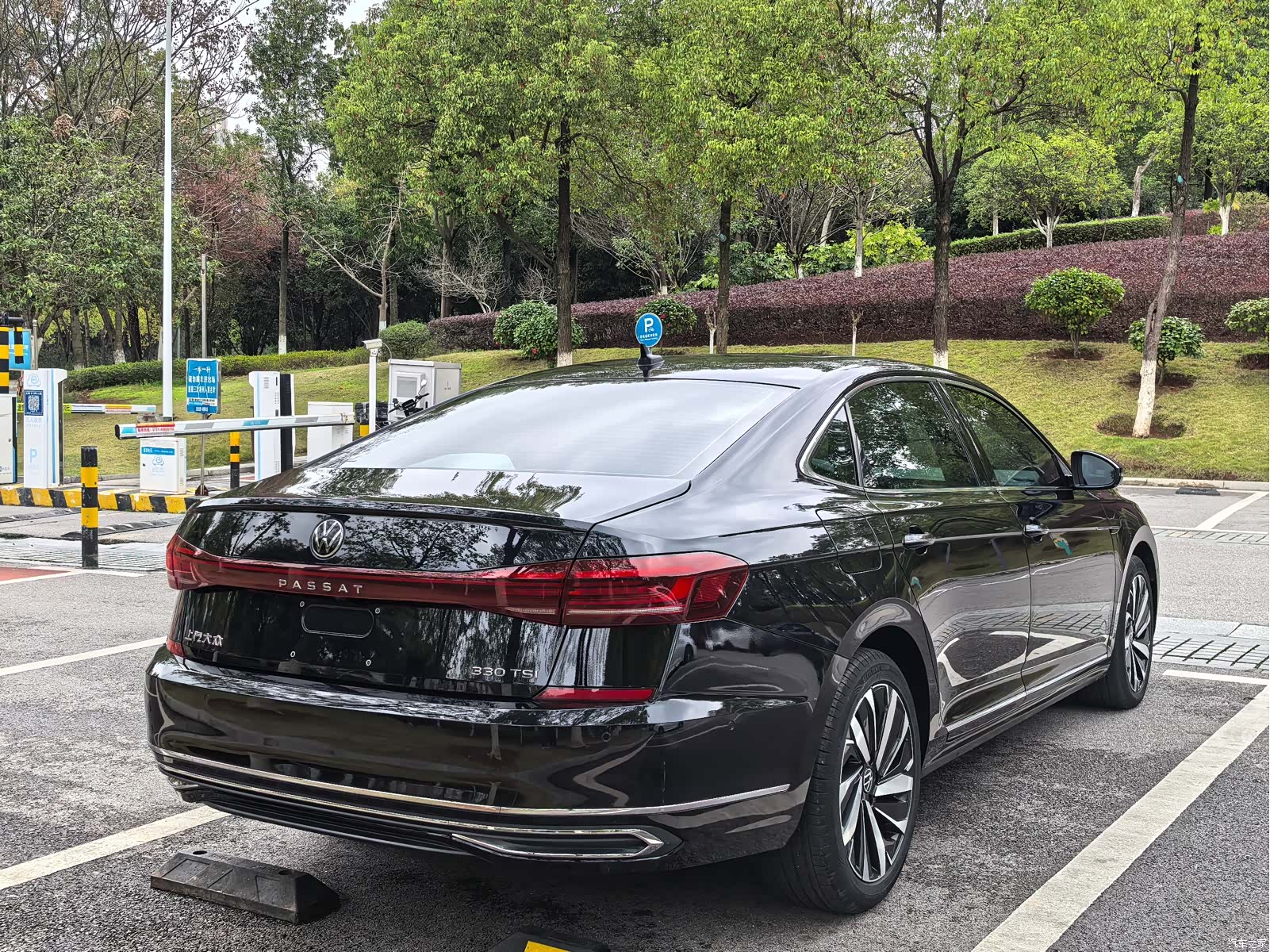 Volkswagen Passat, 2022 4
