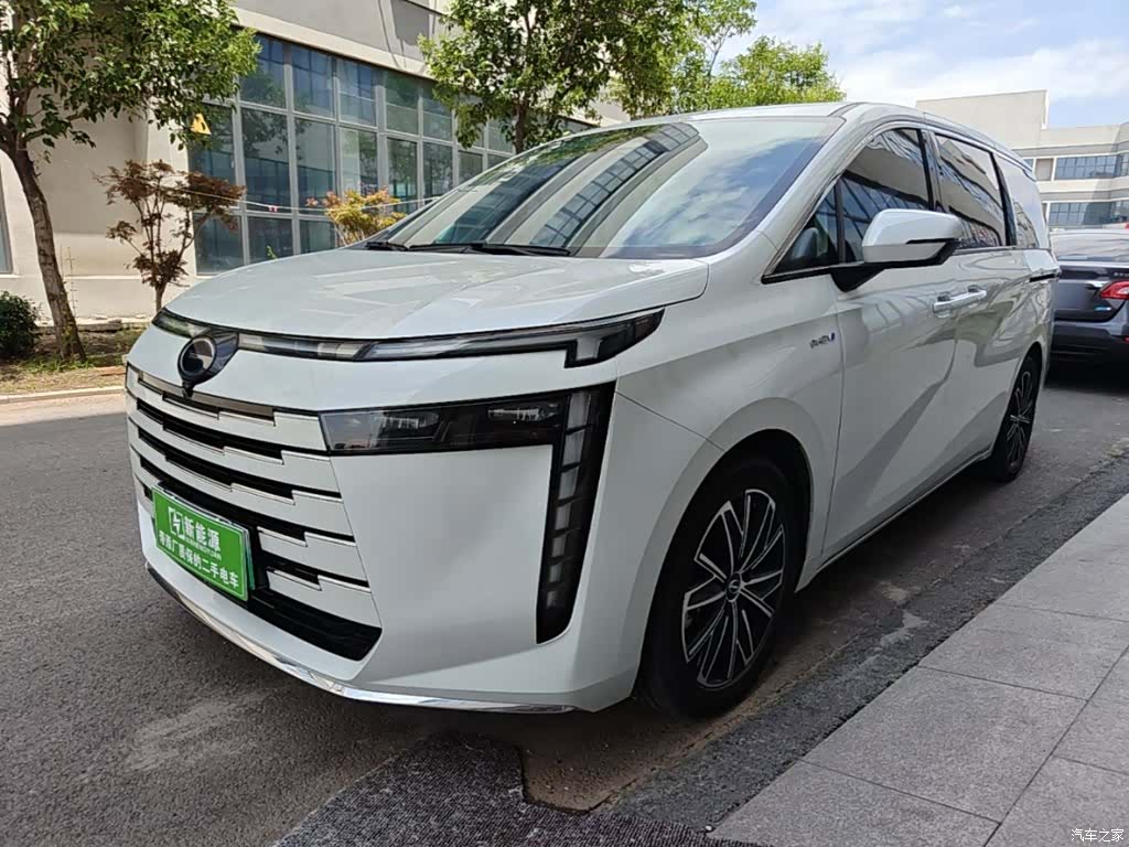 Trumpchi E8, 2024 2