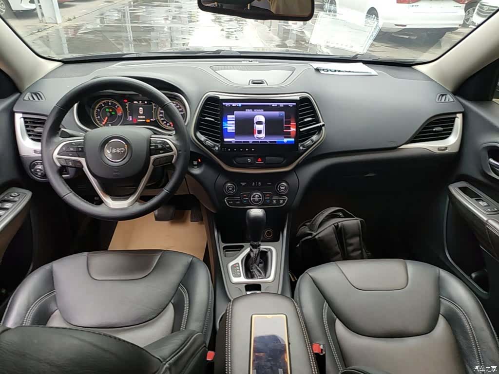 Jeep Cherokee, 2017 10