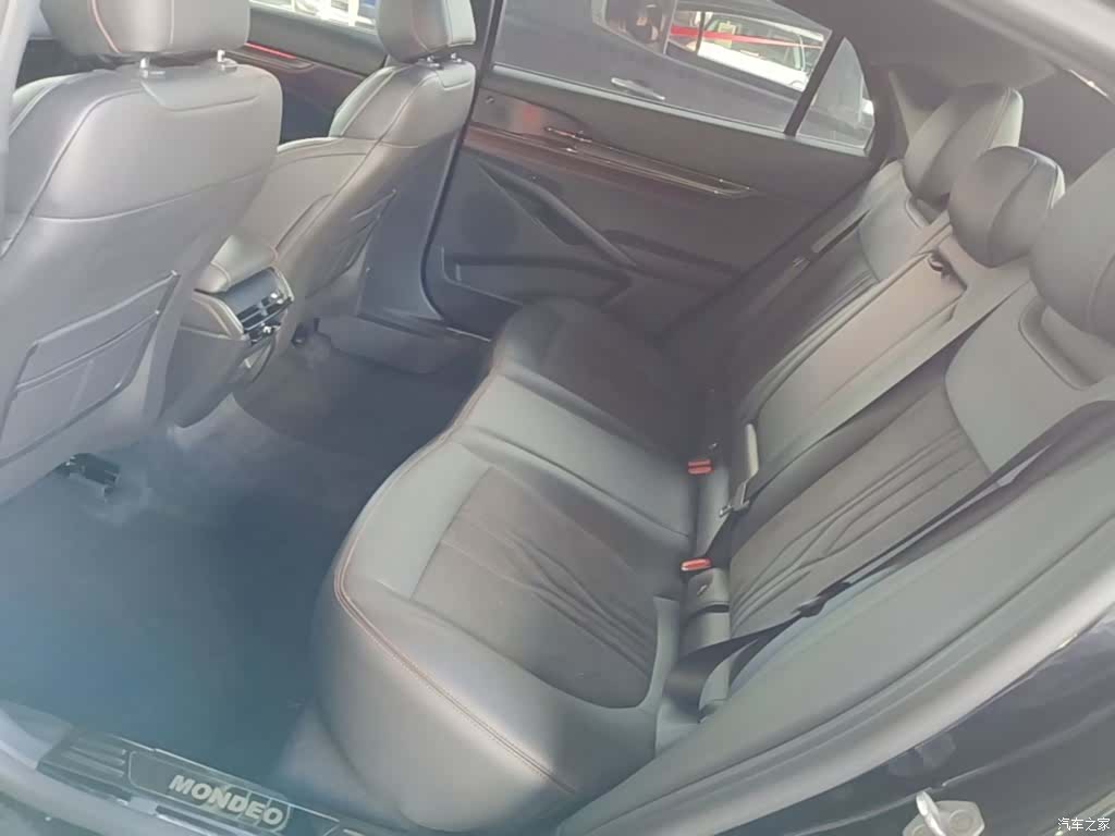 Ford Mondeo, 2022 17