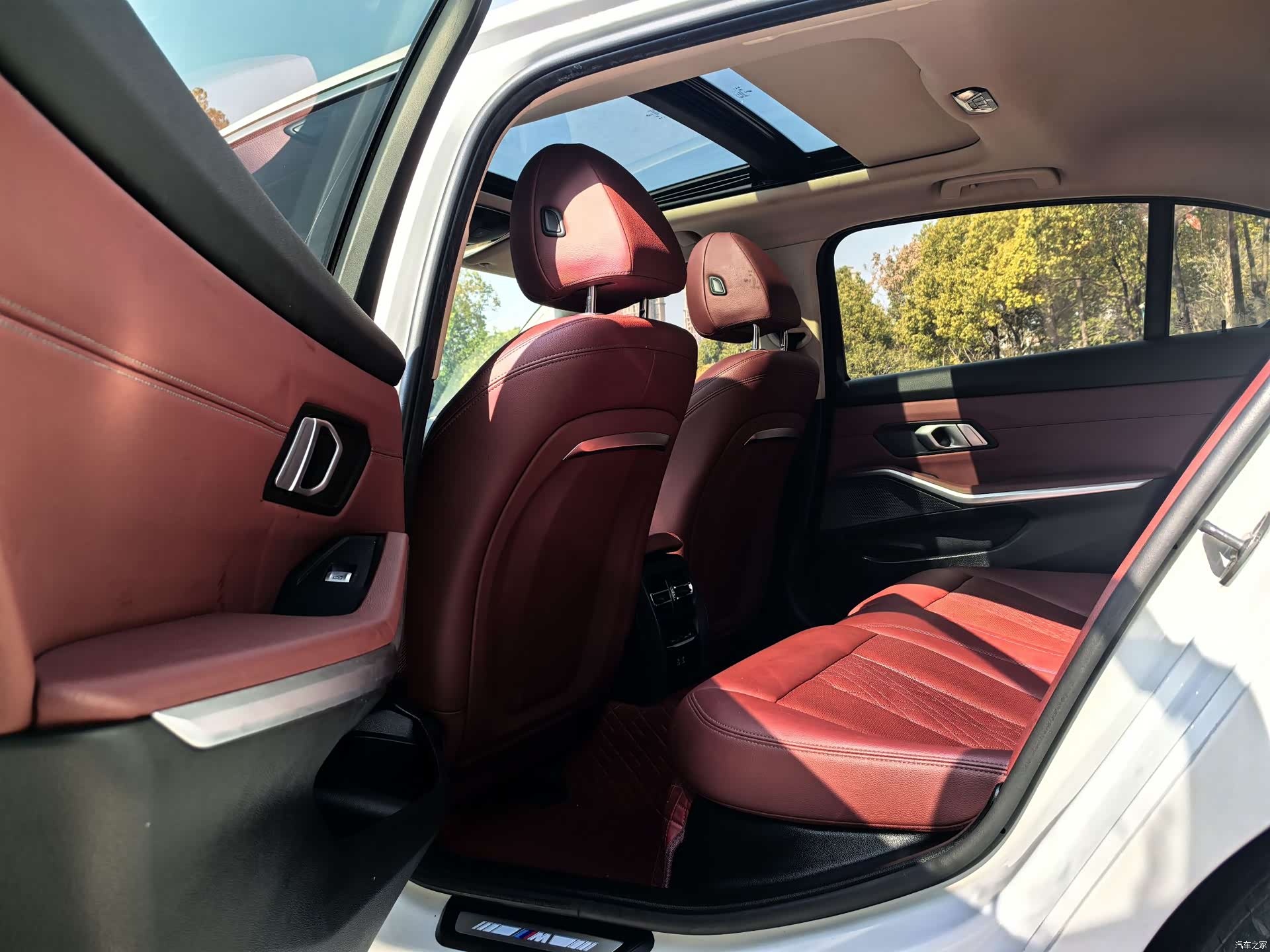 BMW 3 Series, 2024 все фото