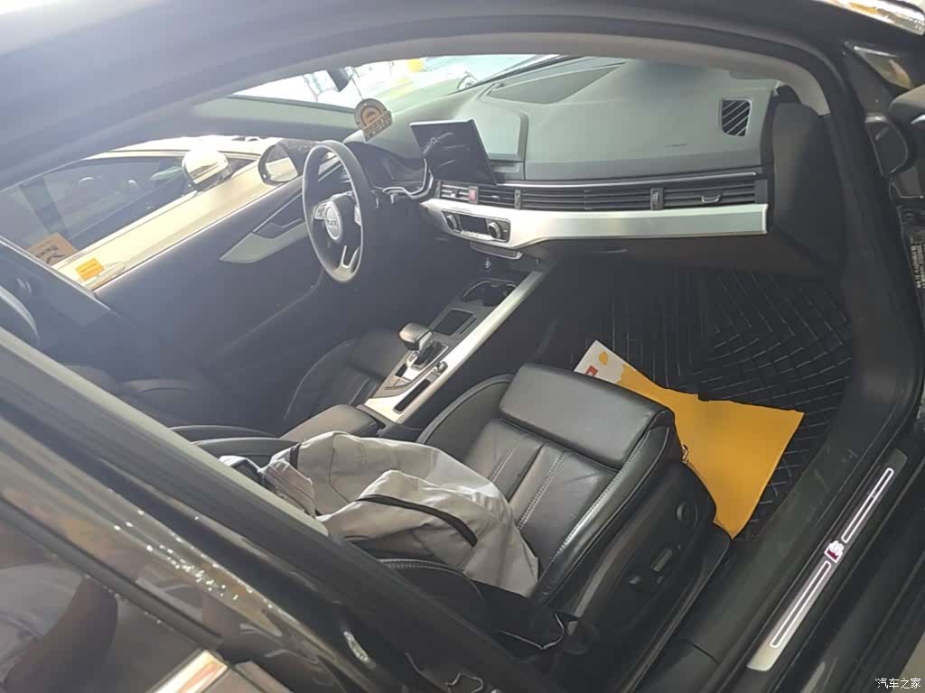 Audi A4L, 2023 25