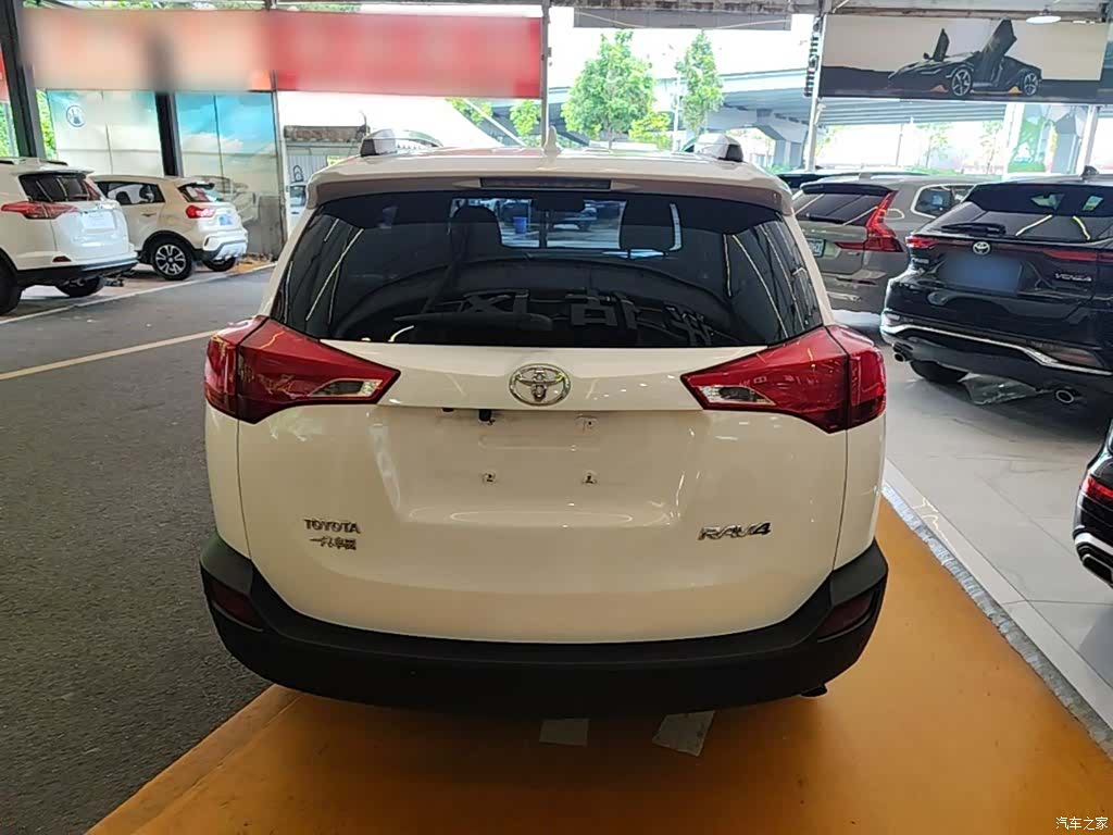 Toyota RAV4, 2016 6