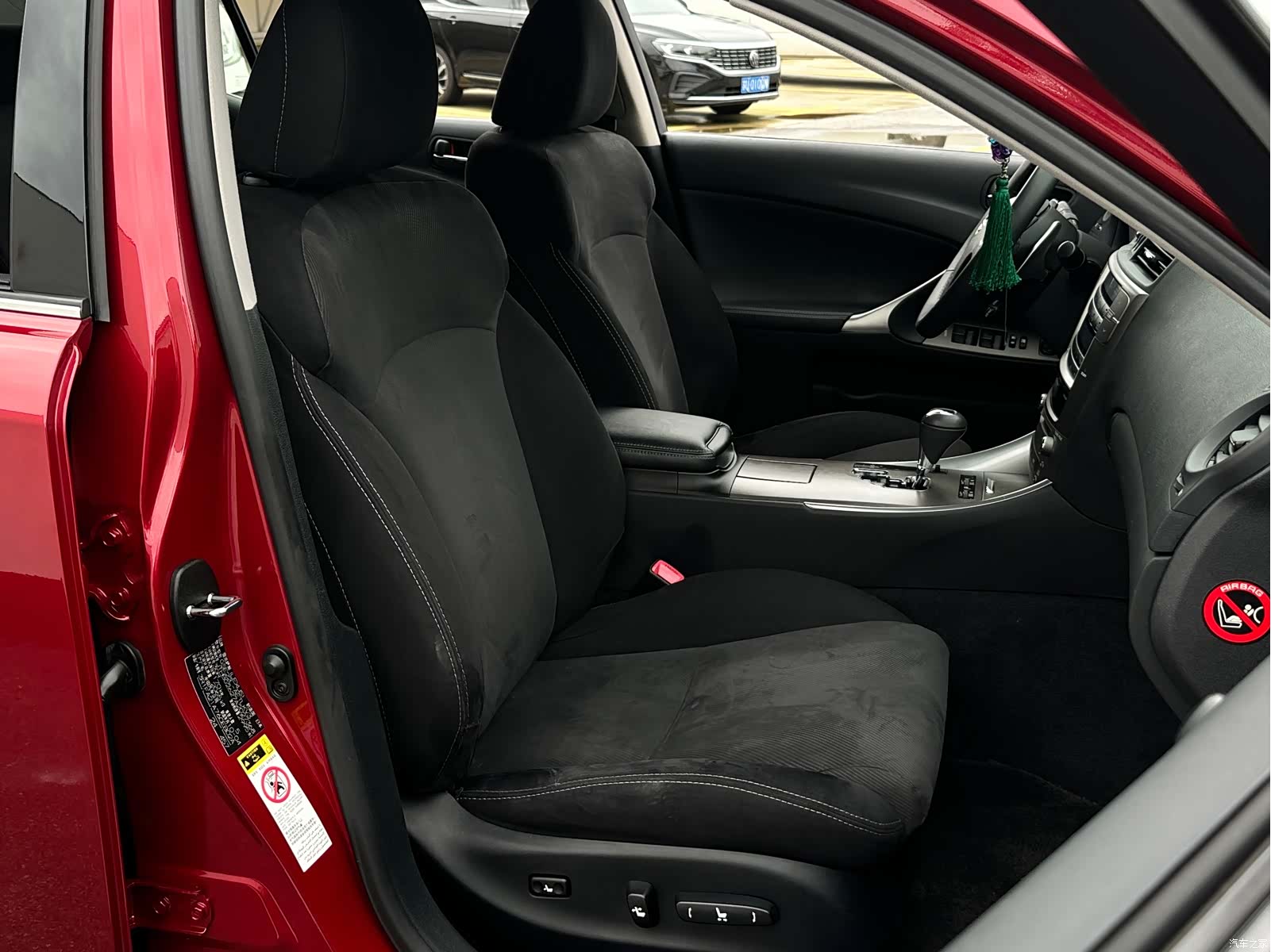 Lexus IS, 2010 23