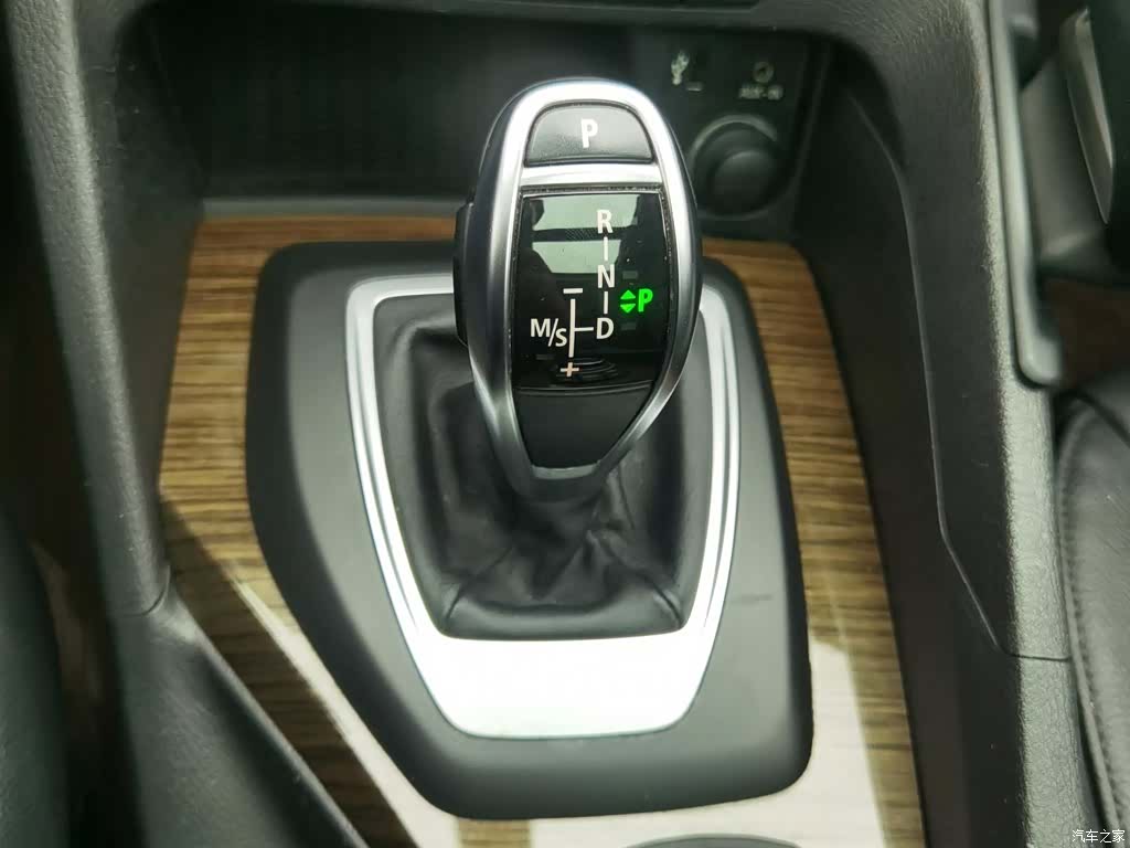 BMW X1, 2012 13