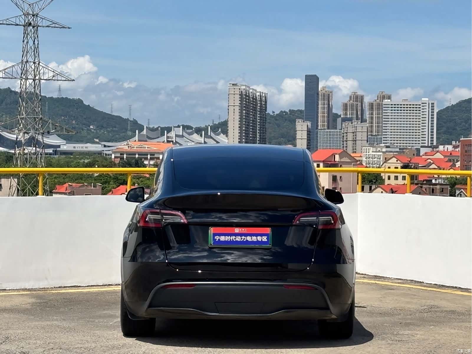 Tesla Model Y, 2023 11