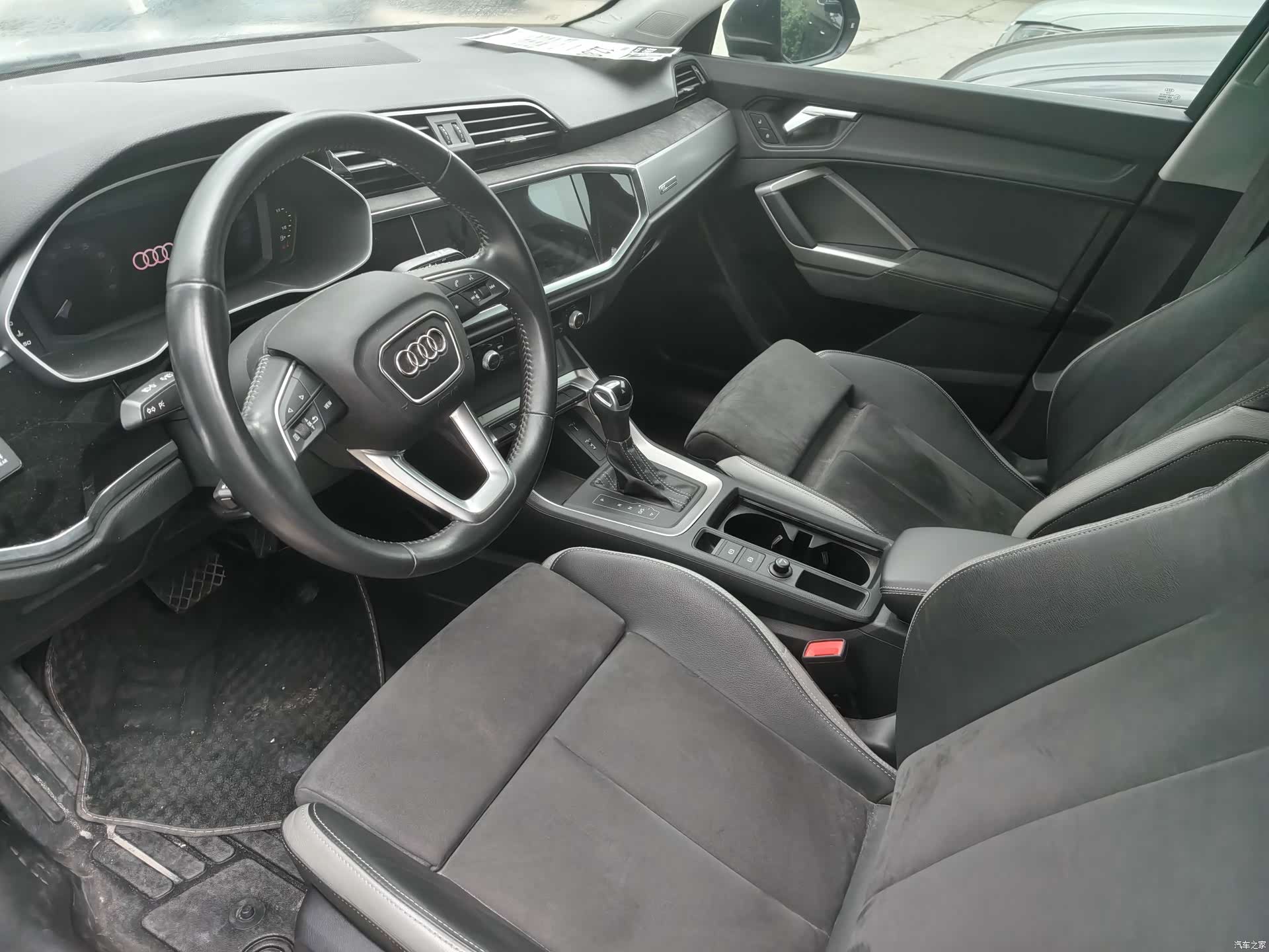 Audi Q3, 2022 13