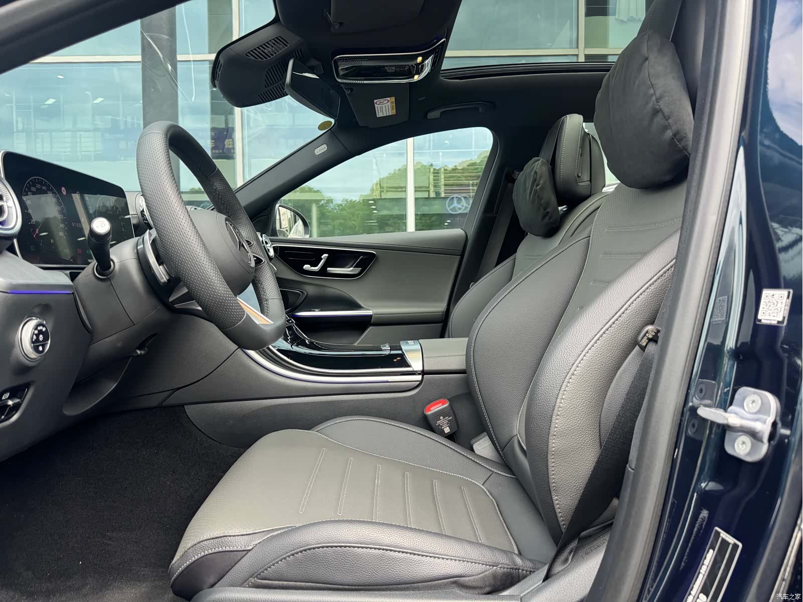 Mercedes-Benz C-Class, 2026 14