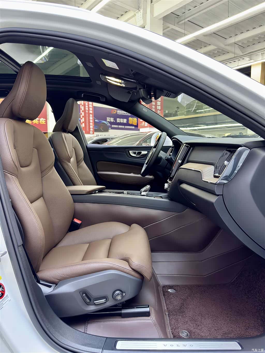 Volvo XC60, 2024 все фото
