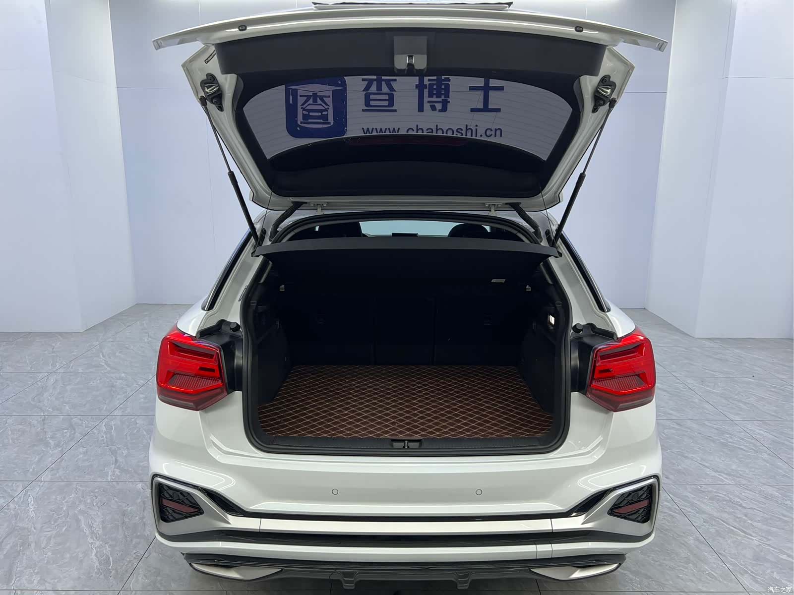 Audi Q2L, 2023 18