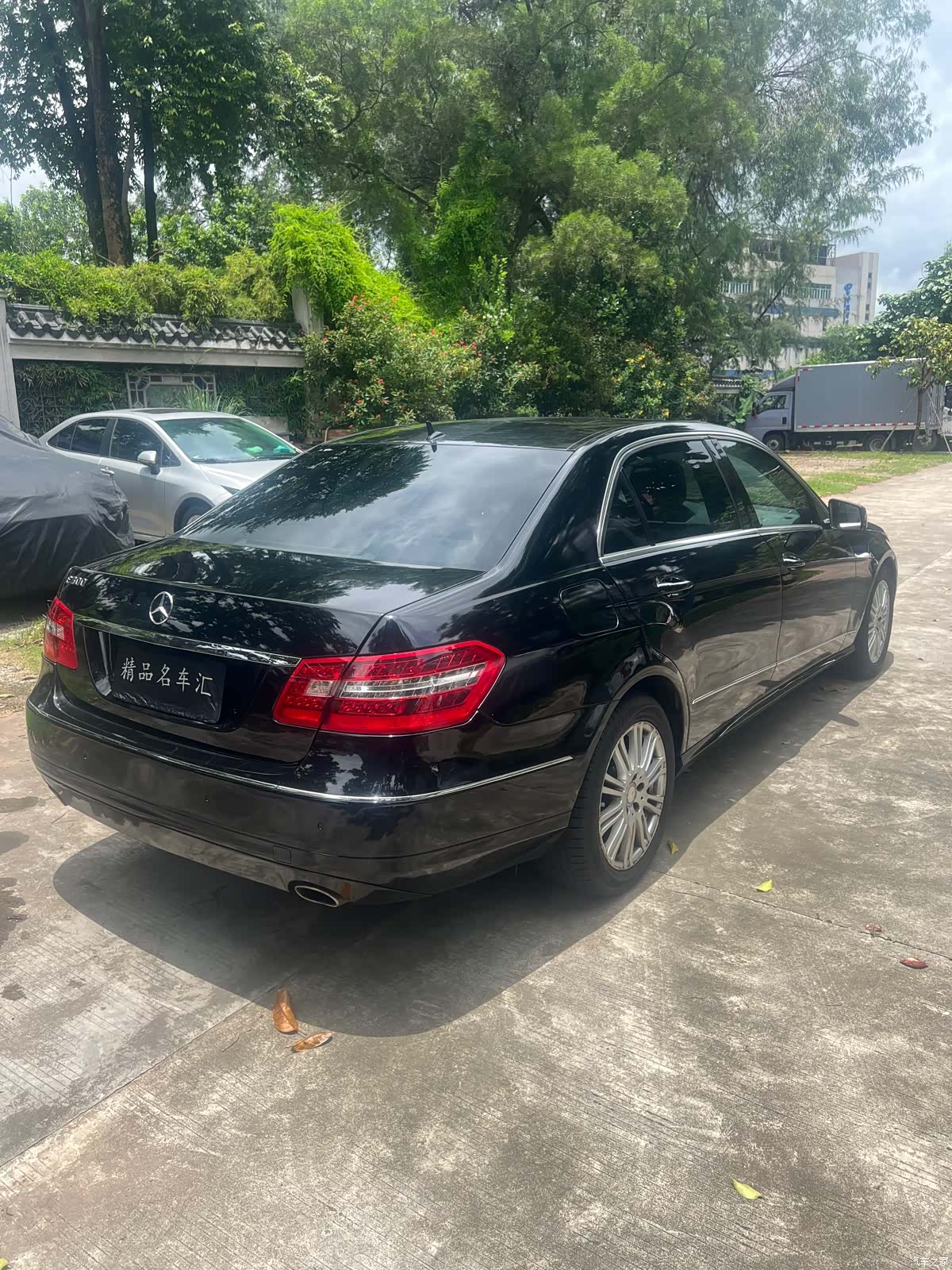 Mercedes-Benz E-Class, 2012 19