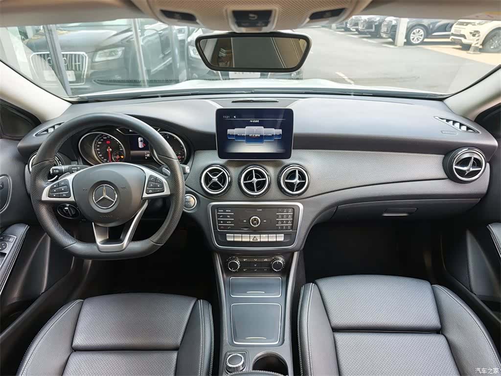 Mercedes-Benz GLA, 2019 6