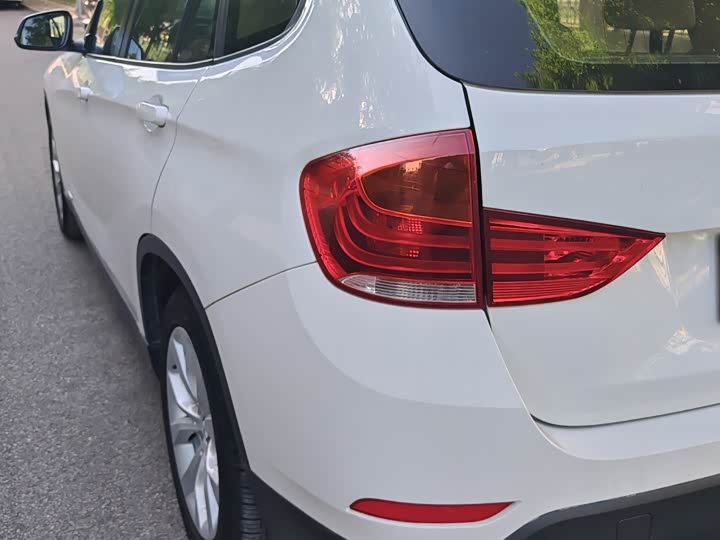 BMW X1, 2014 года фото 13