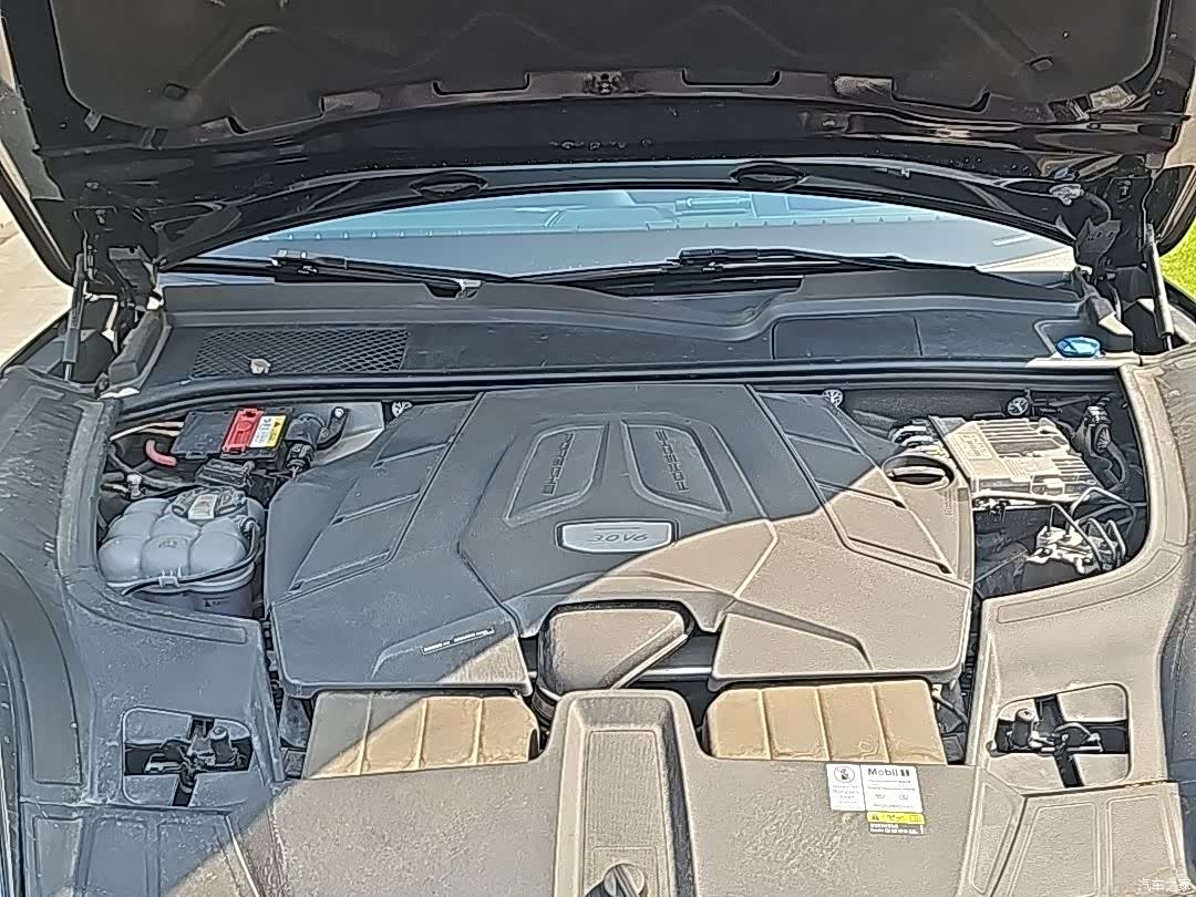 Porsche Cayenne, 2022 13