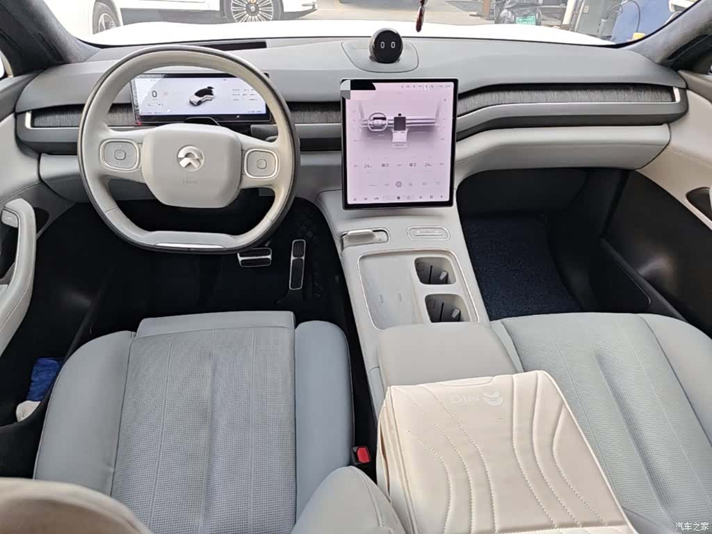 NIO ES8, 2023 10