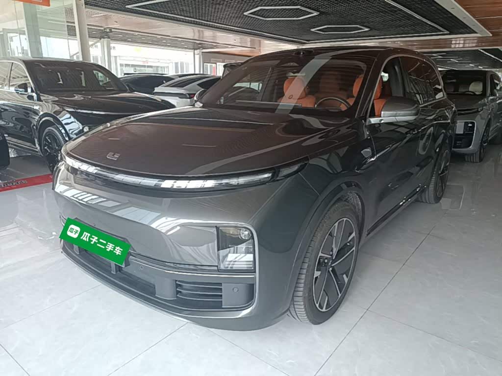 Li Auto L8