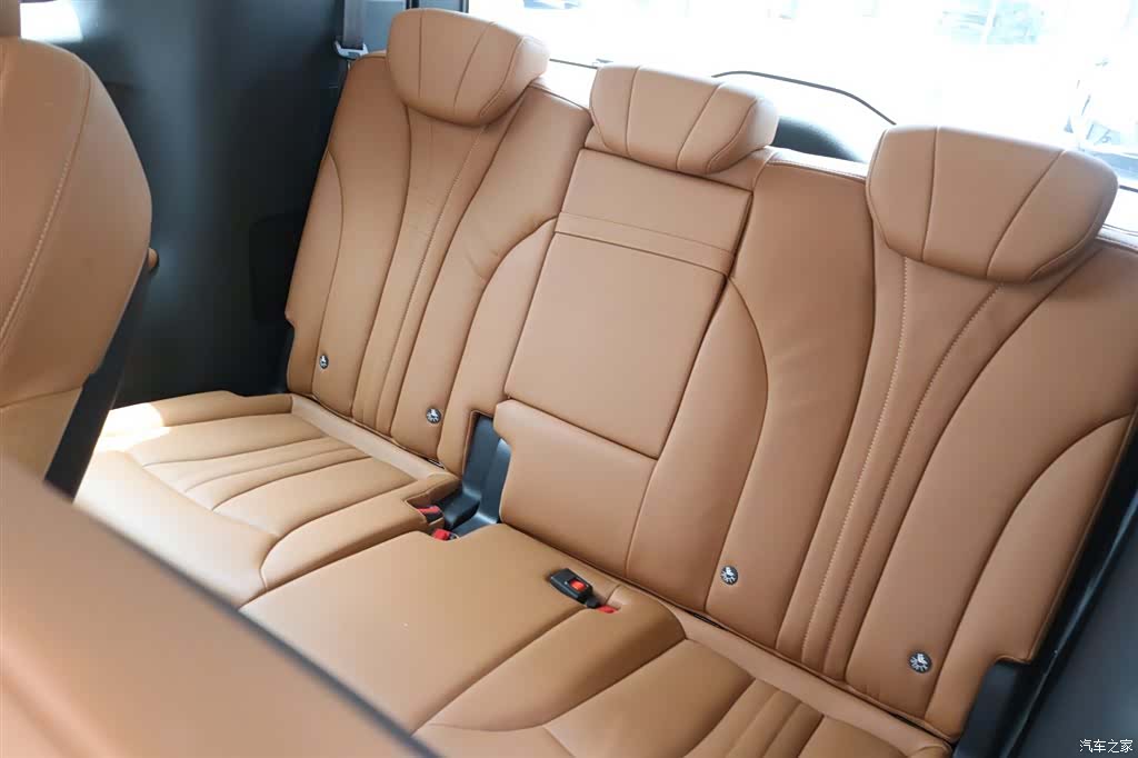 Hongqi HQ9, 2024 13