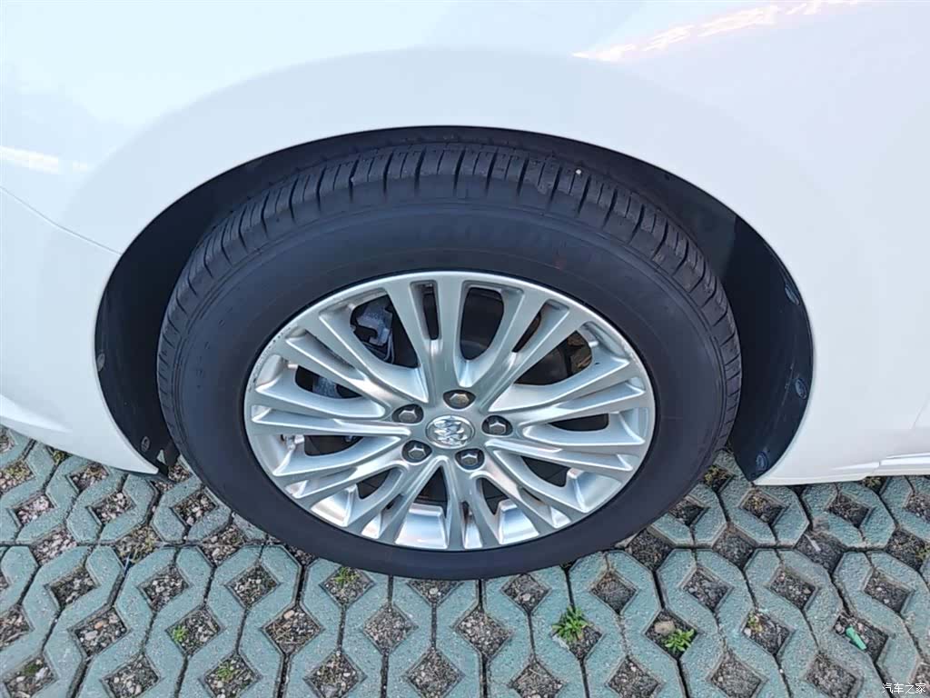Buick 15N, 2015 23