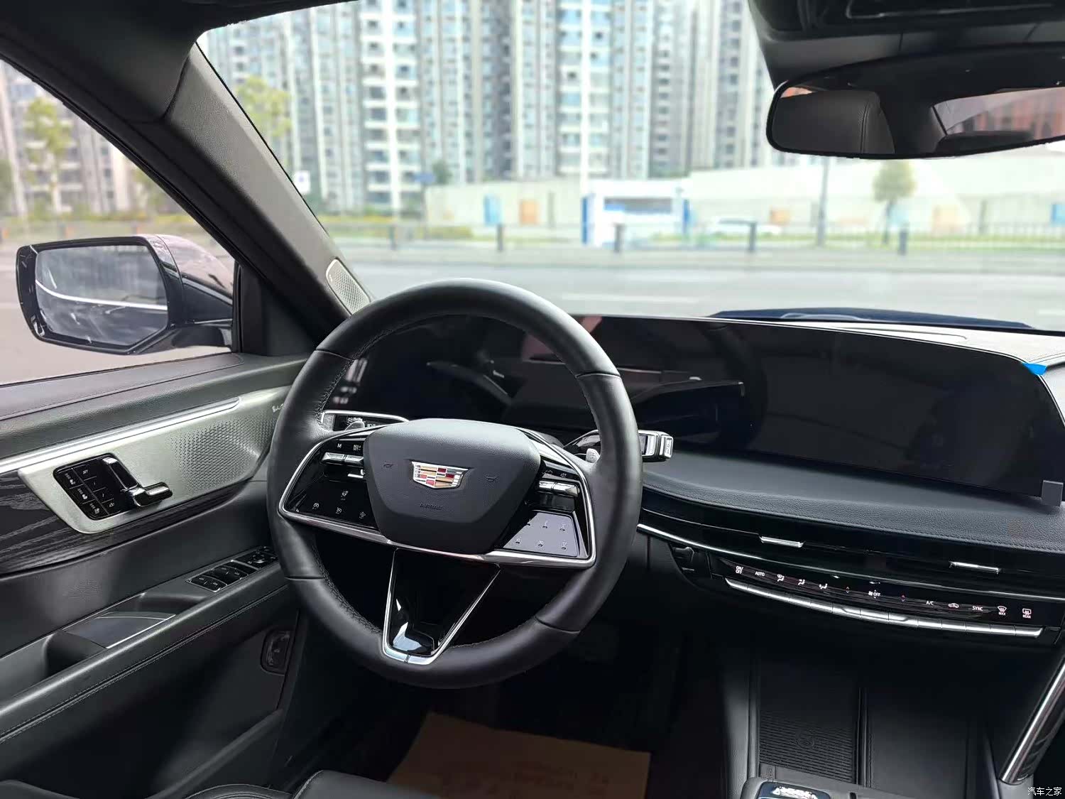 Cadillac CT6, 2023 все фото