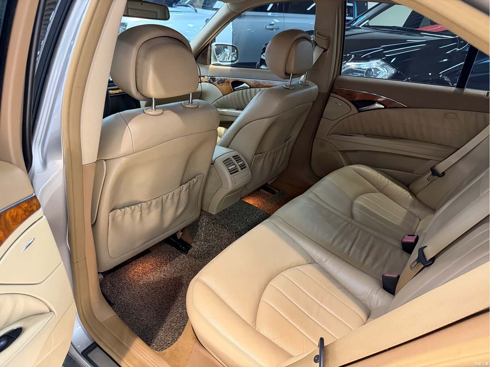 Mercedes-Benz E-Class, 2008 13