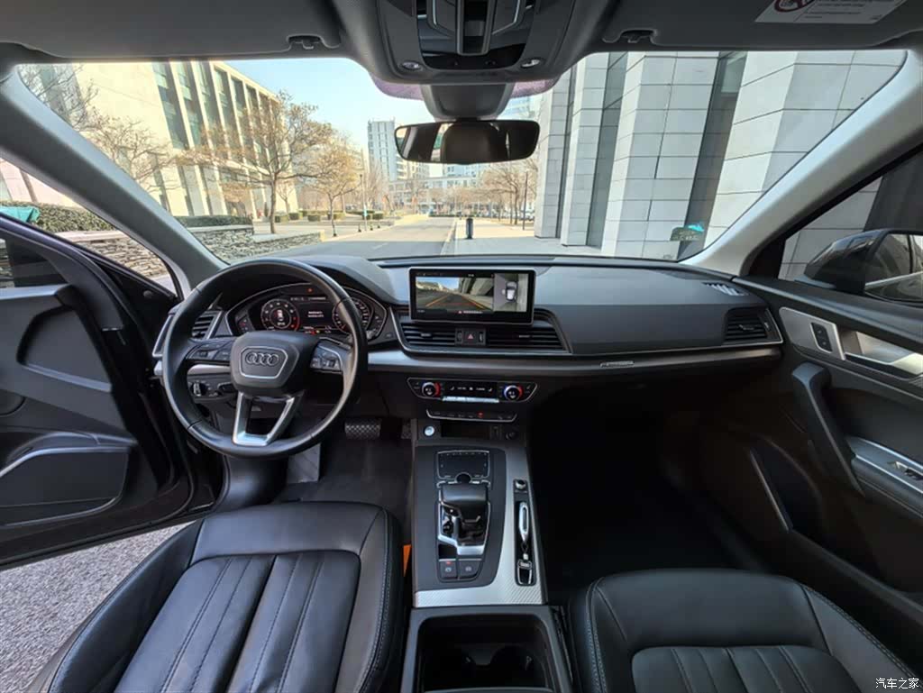 Audi Q5L, 2021 все фото