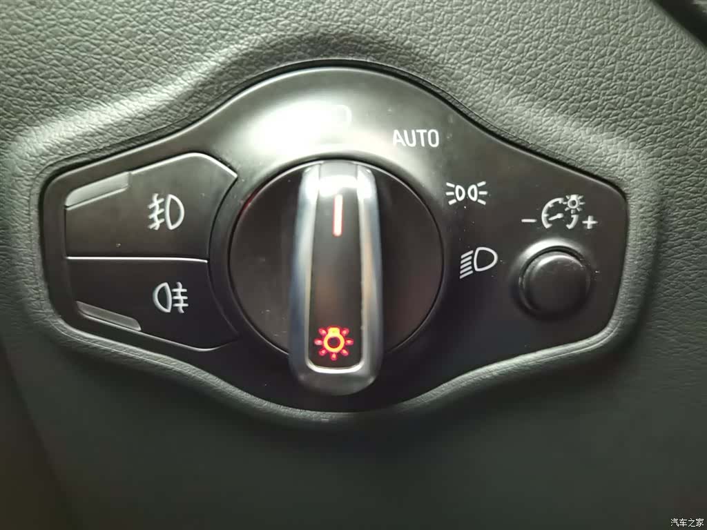 Audi Q5, 2018 21