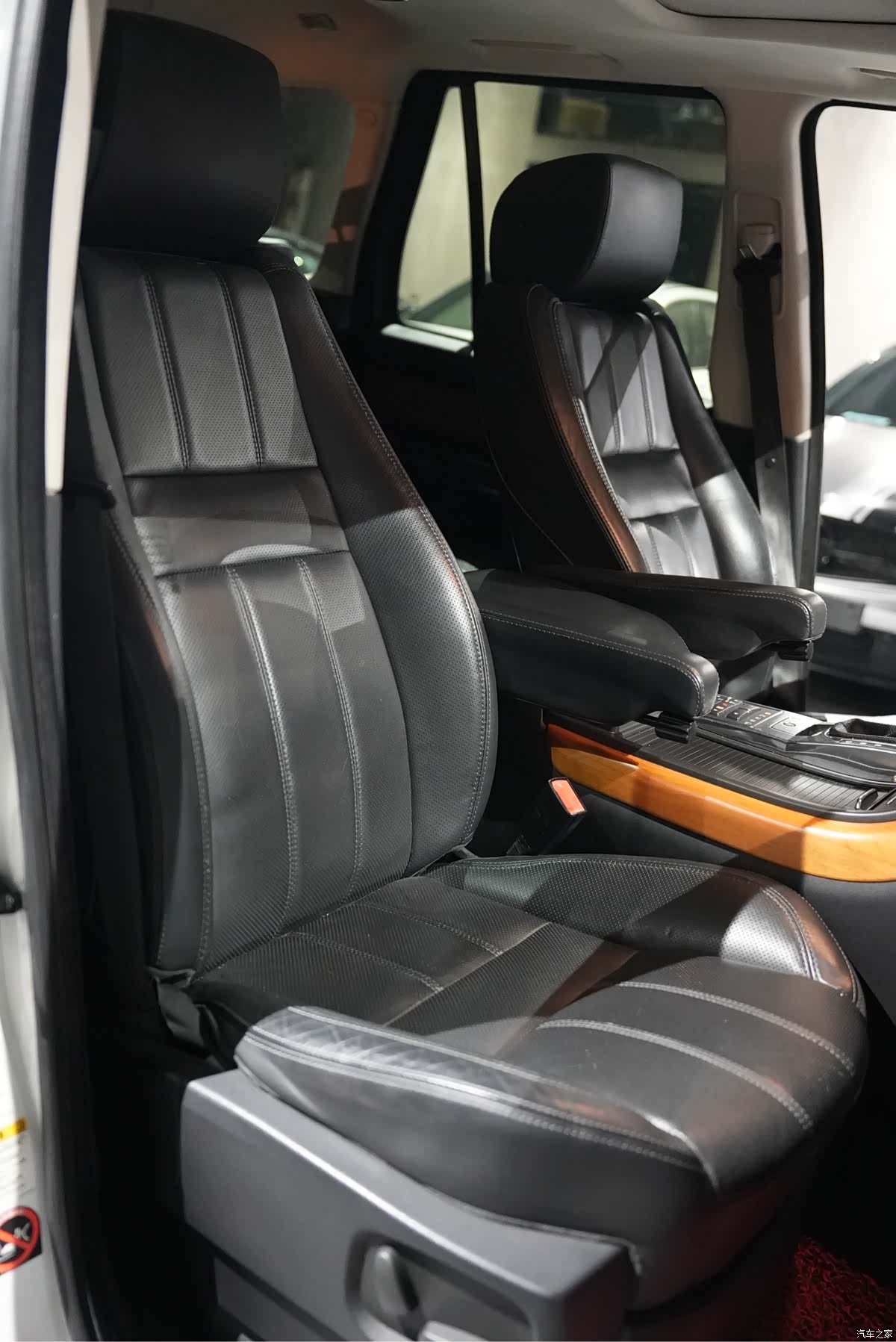 Land Rover Range Rover, 2012 10