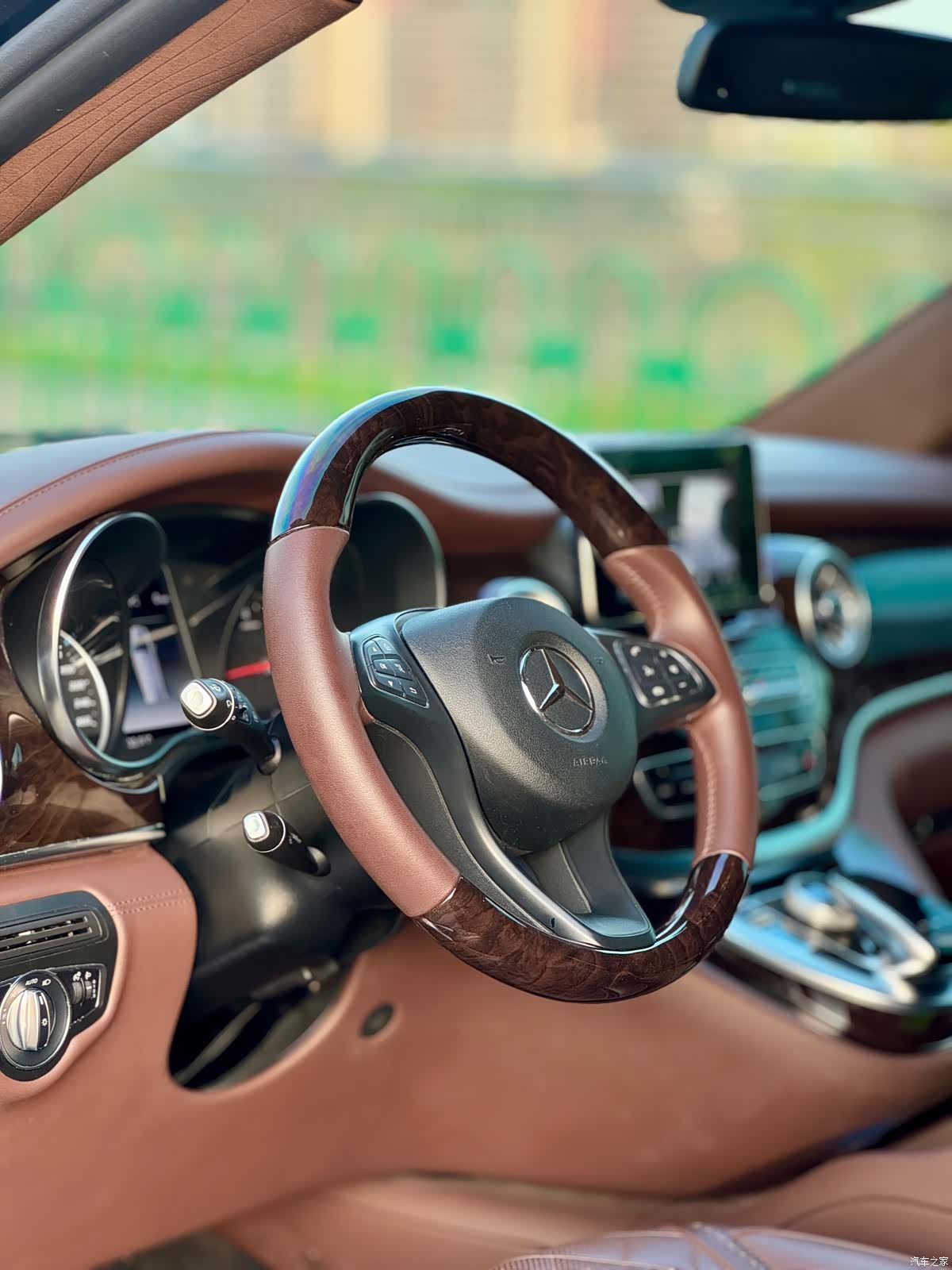 Mercedes-Benz V-Class, 2020 3