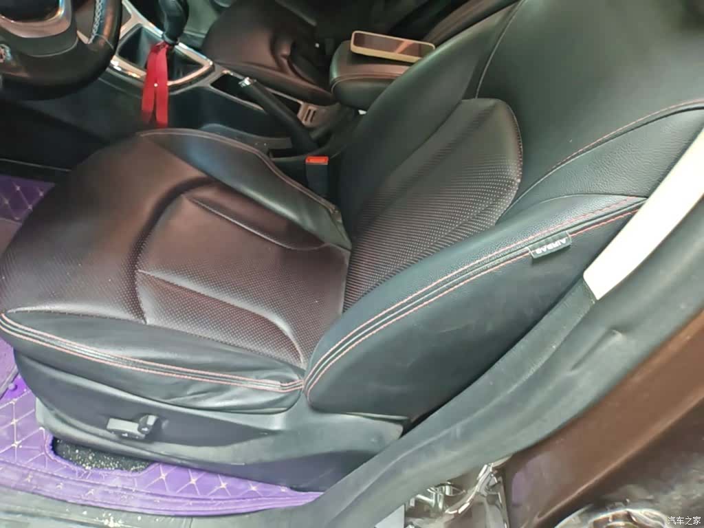 Wuling 560, 2017 15