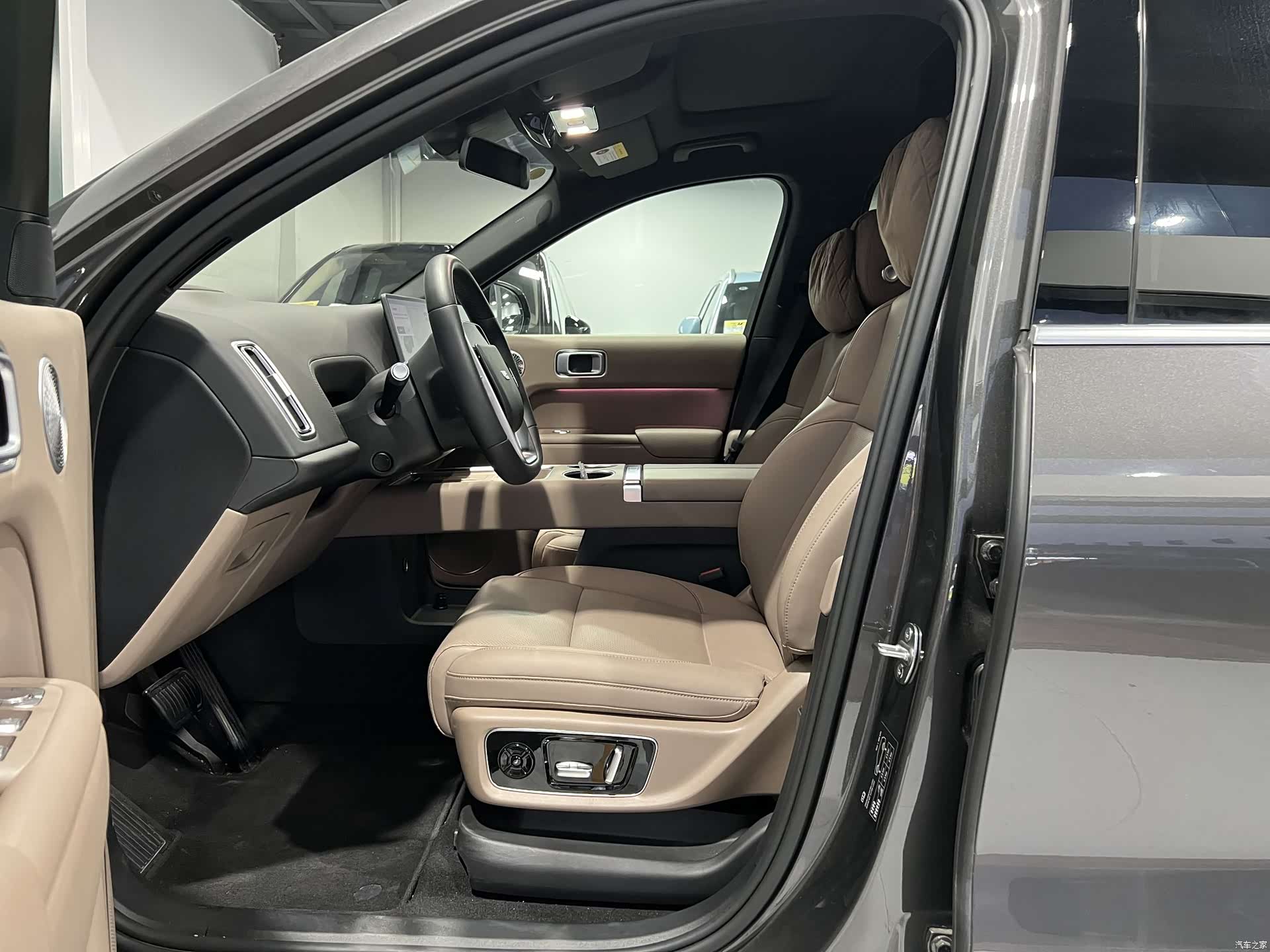 Li Auto L8, 2025 10
